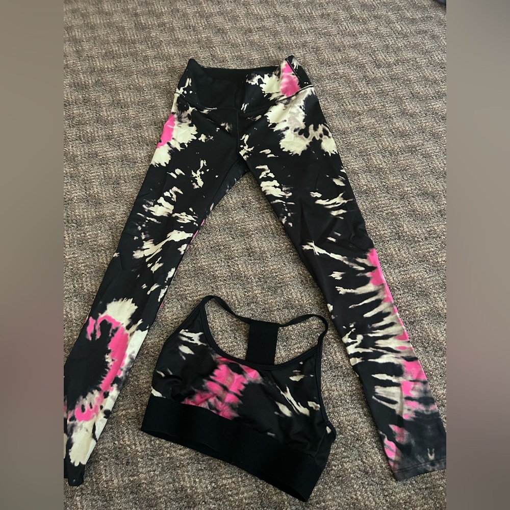 Noli leggings and sports bra (no cups) set!
